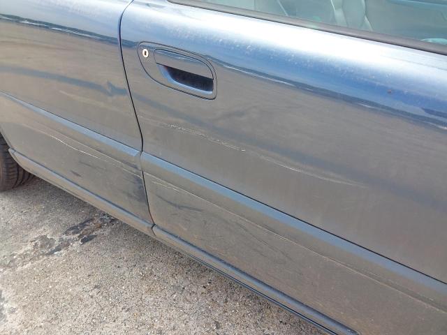 2005 VOLVO V70 SE (17