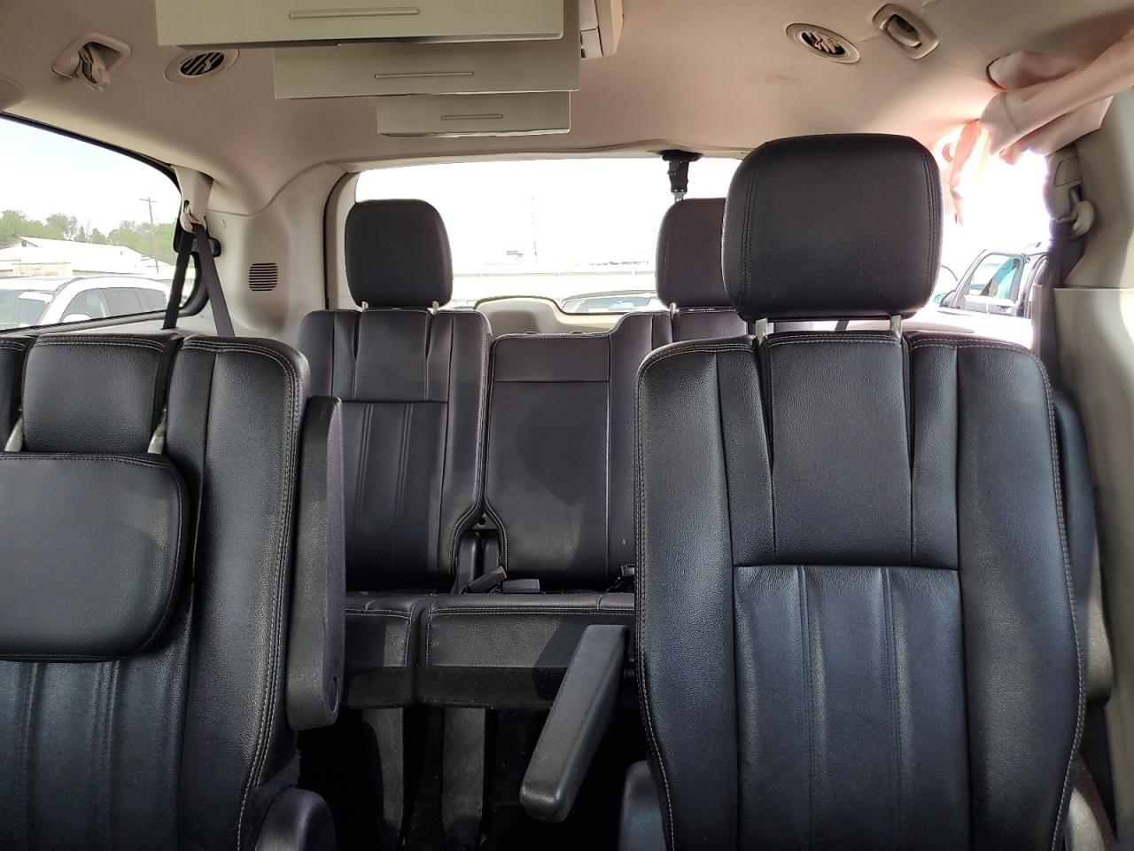 2015 Chrysler Town & Country Touring VIN: 2C4RC1BGXFR637345 Lot: 62662715