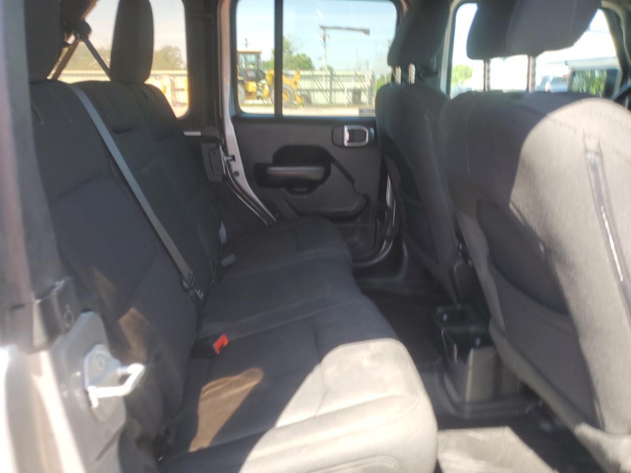 2019 Jeep Wrangler Unlimited Sport VIN: 1C4HJXDGXKW556946 Lot: 63013645