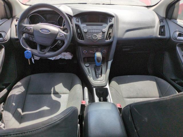 Sedans FORD FOCUS 2015 Czerwony