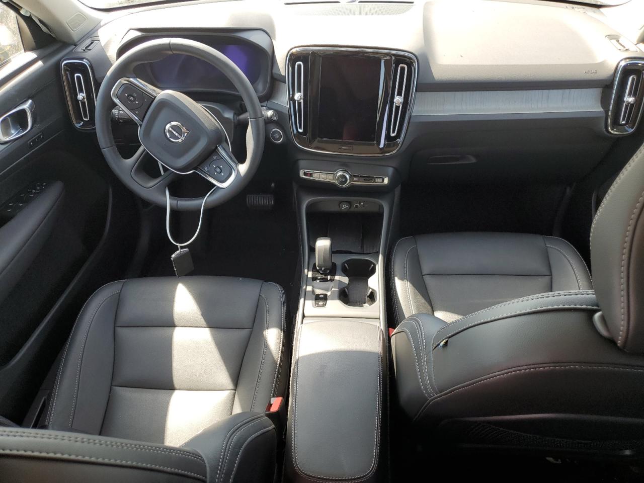 2024 Volvo Xc40 Core VIN: YV4L12UK6R2360261 Lot: 61597165