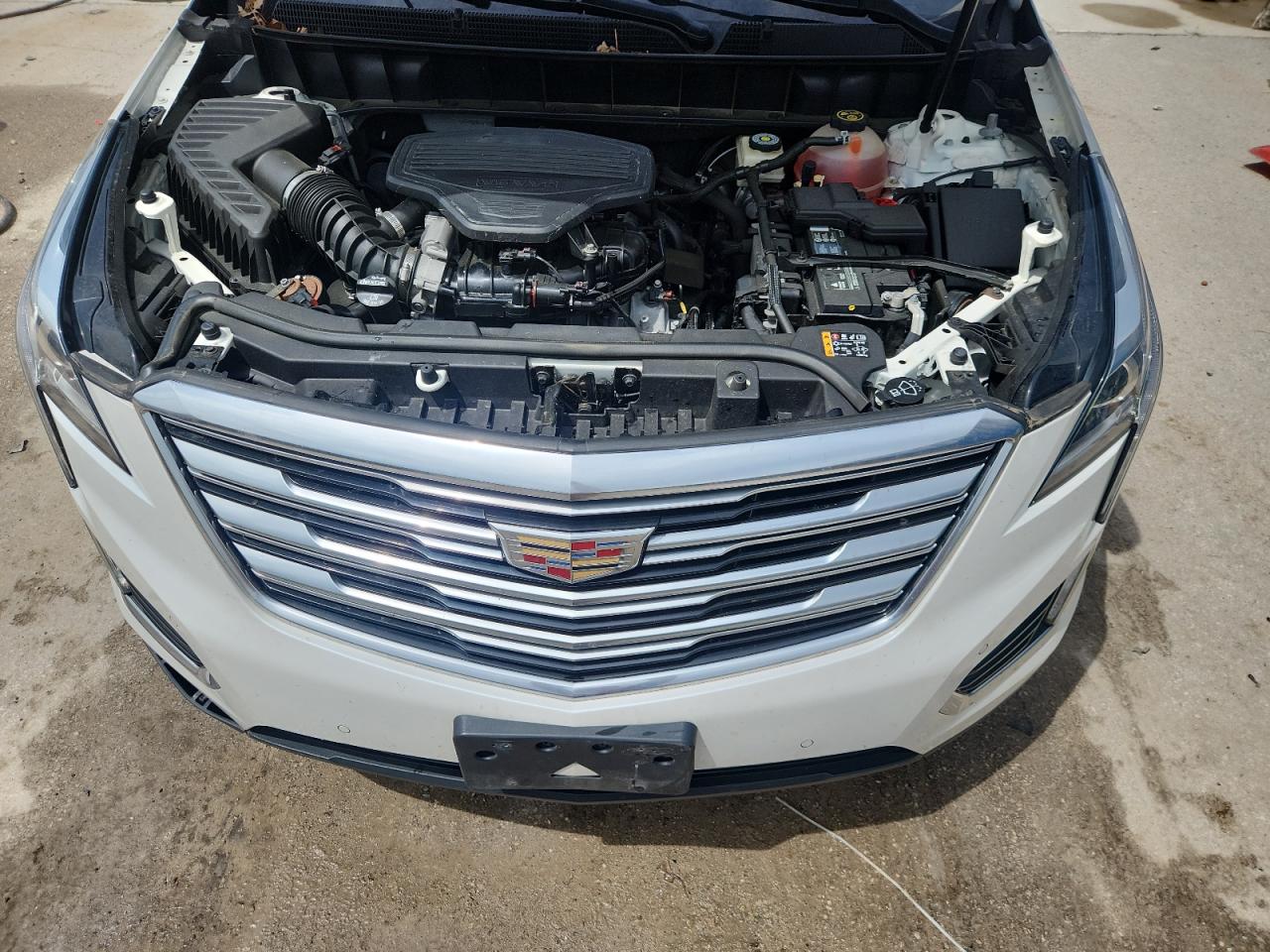 2018 Cadillac Xt5 Luxury VIN: 1GYKNDRS2JZ201234 Lot: 61764725