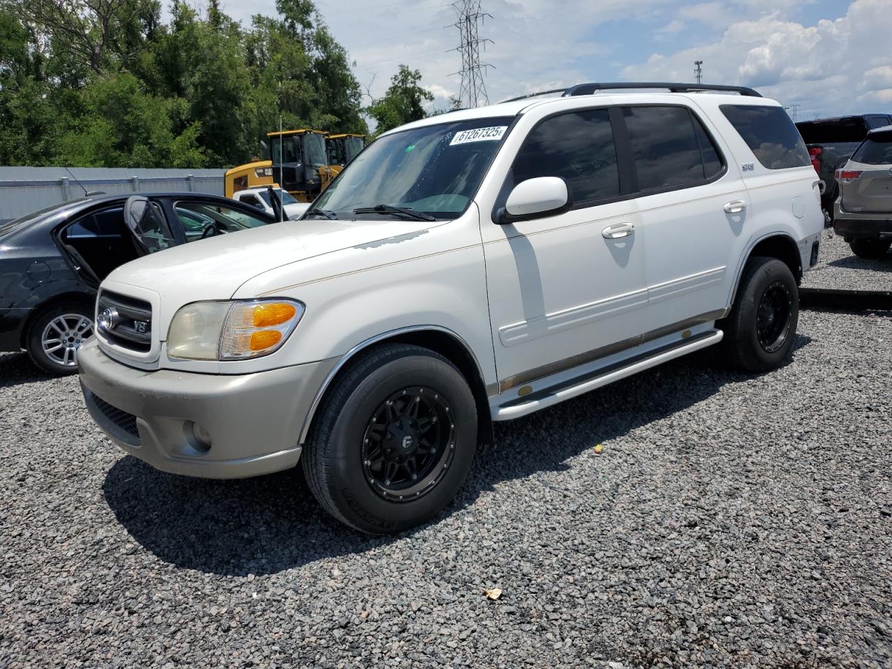 2004 Toyota Sequoia Sr 4.7L for Sale in Riverview, FL - Rear End