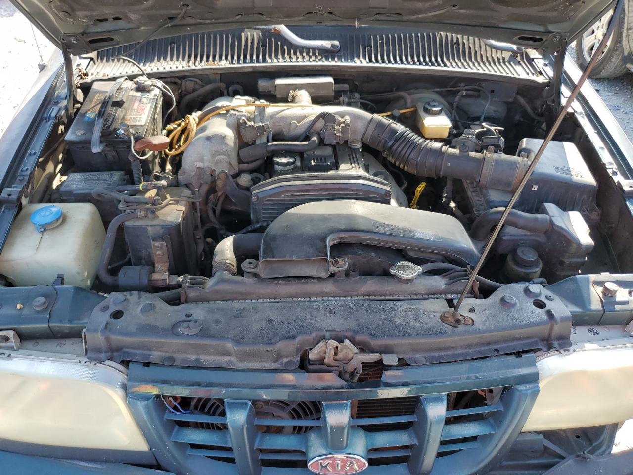 2000 Kia Sportage VIN: KNDJA7231Y5675677 Lot: 61031795