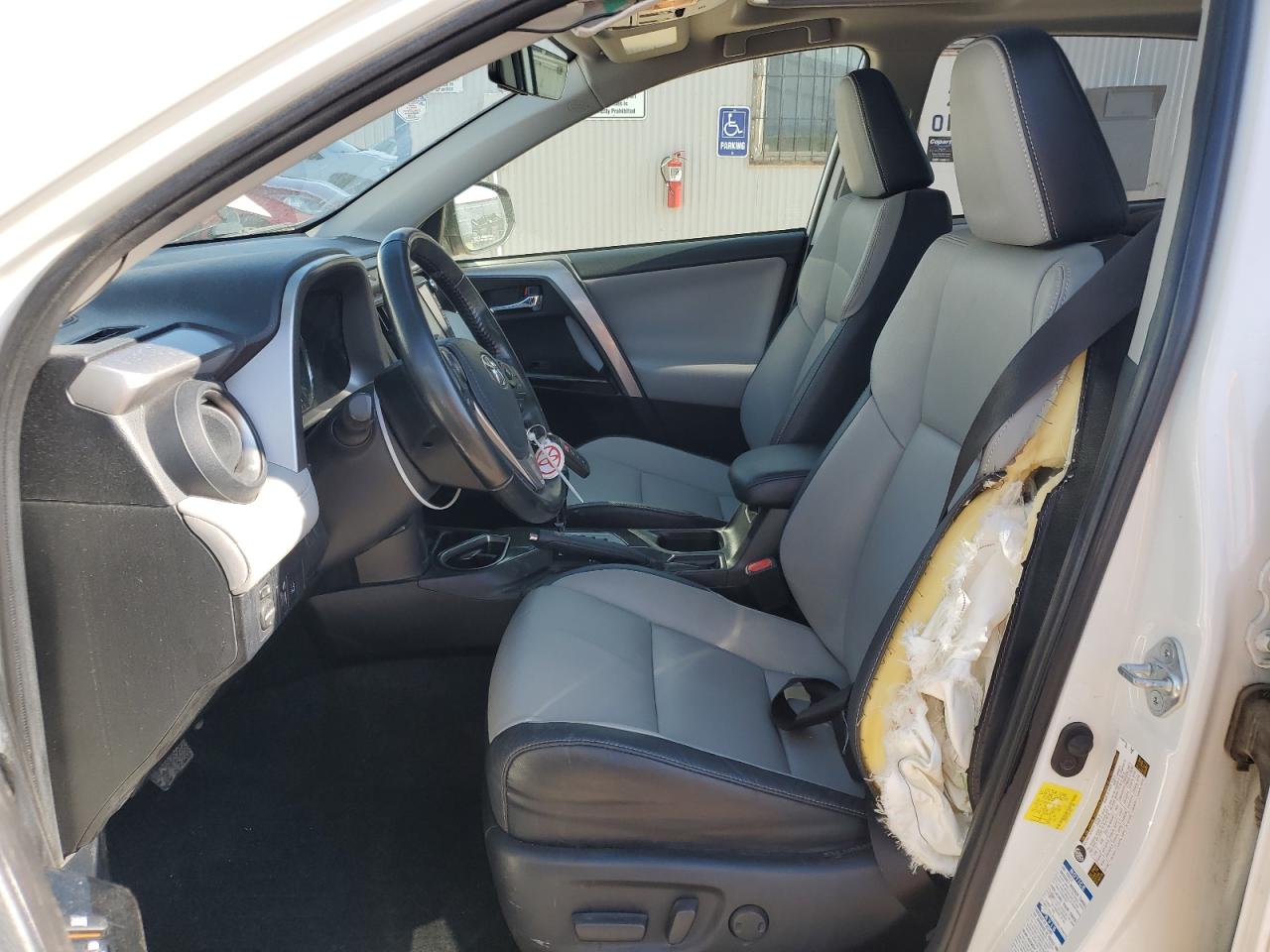 2017 Toyota Rav4 Limited VIN: JTMDFREV0HD215309 Lot: 61844085