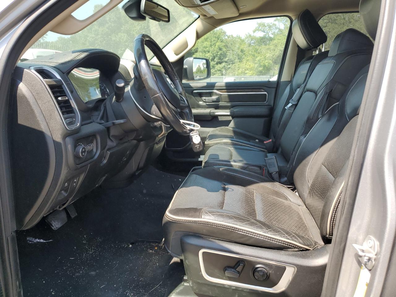 2019 Ram 1500 Laramie VIN: 1C6SRFJT6KN526009 Lot: 61230395