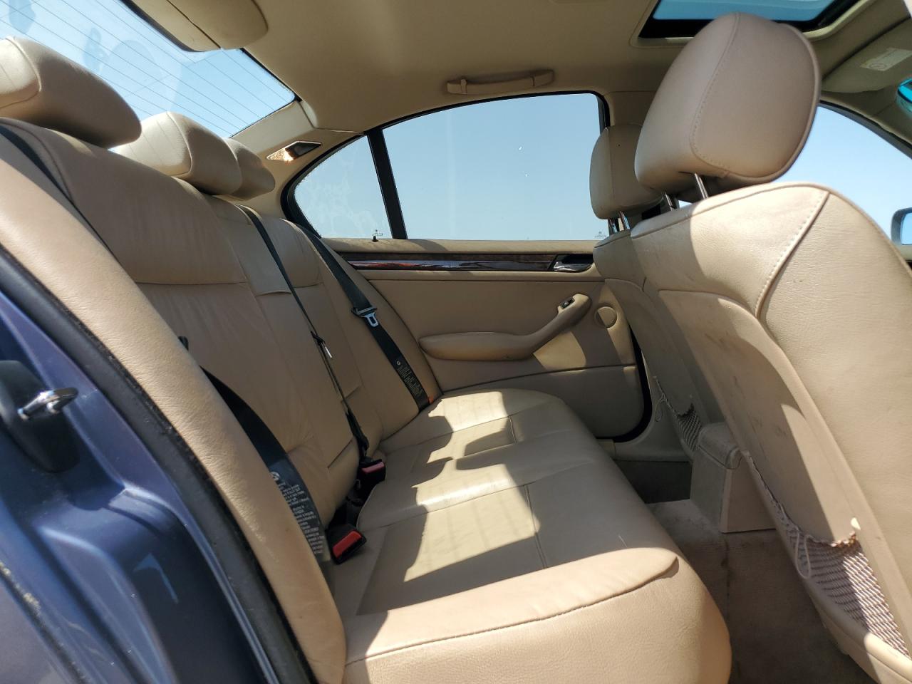 2003 BMW 325 Xi VIN: WBAEU33403PM53022 Lot: 59315105