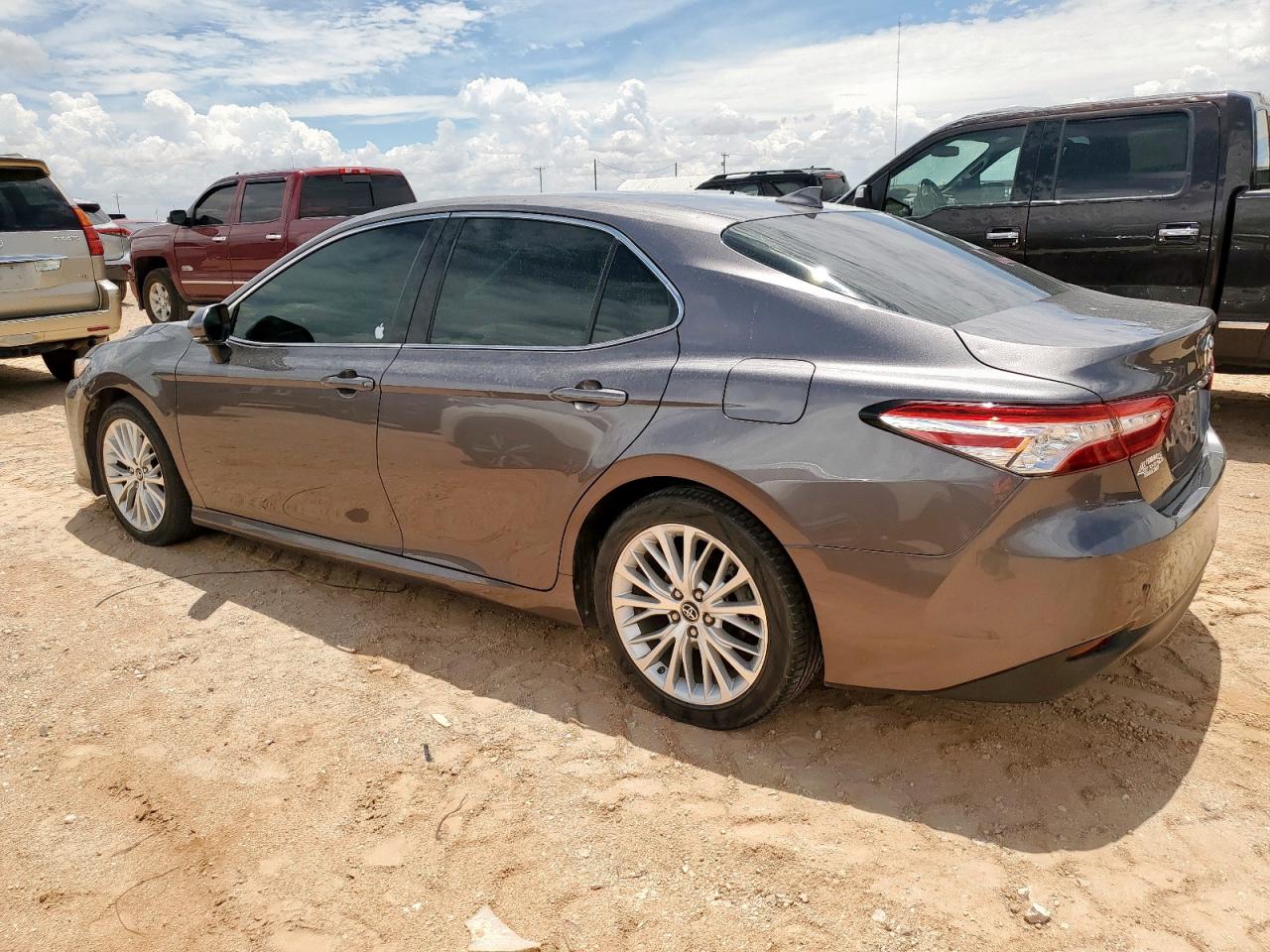 2019 Toyota Camry L VIN: 4T1B11HK6KU189777 Lot: 62606765