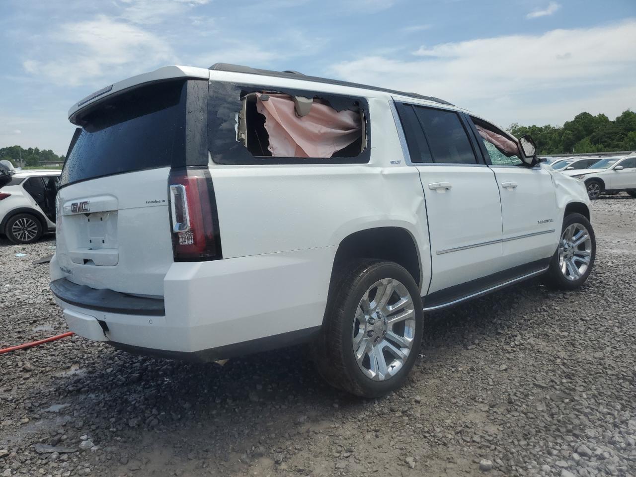 GMC YUKON 2018 VIN 1GKS1GKC8JR133905 фото 3