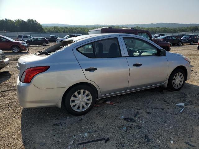  NISSAN VERSA 2015 Серебристый
