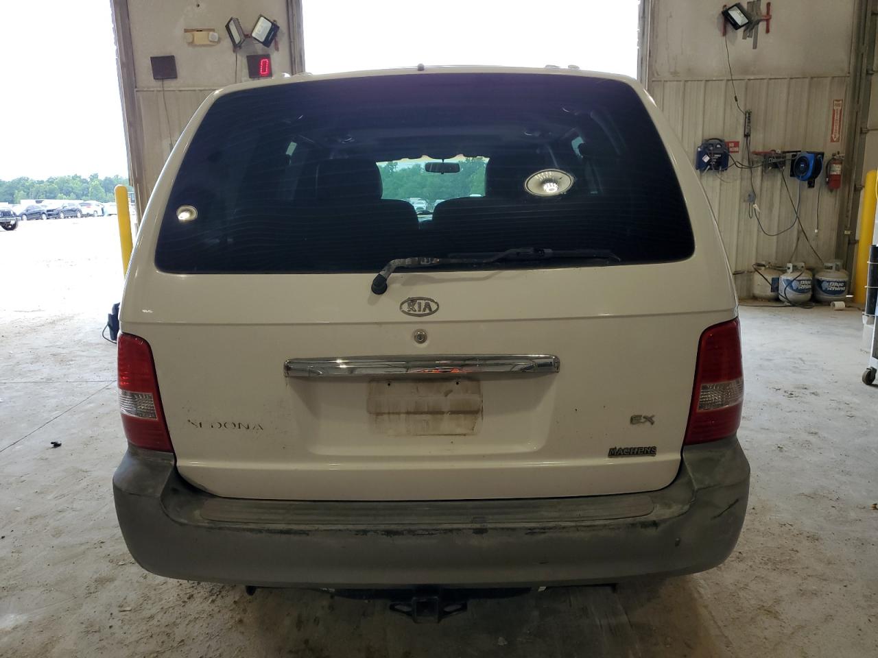 2003 Kia Sedona Ex VIN: KNDUP131136477707 Lot: 59520875