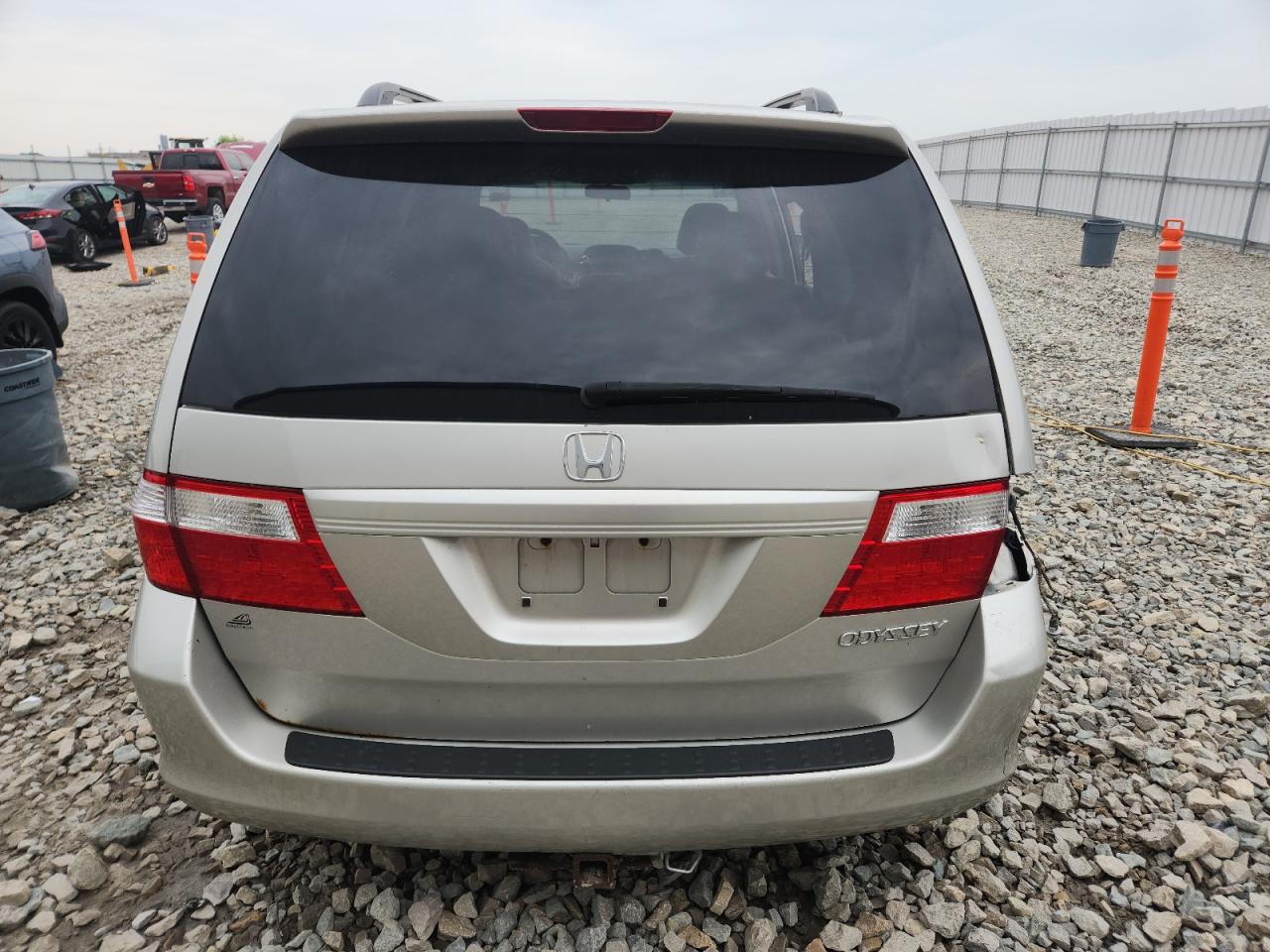 2005 Honda Odyssey Exl VIN: 5FNRL38765B132111 Lot: 58899575