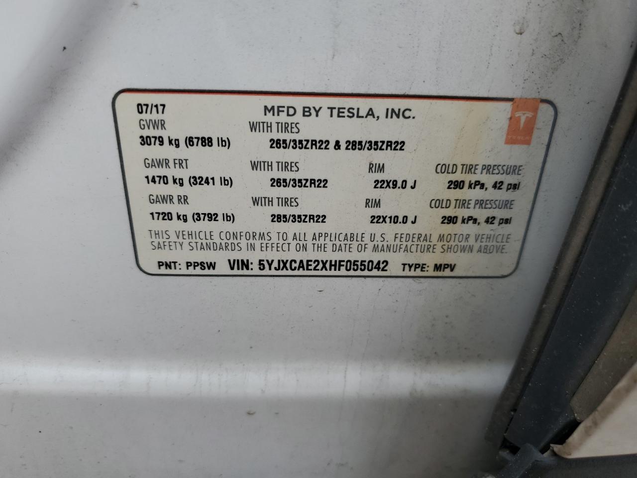 2017 Tesla Model X VIN: 5YJXCAE2XHF055042 Lot: 60286955