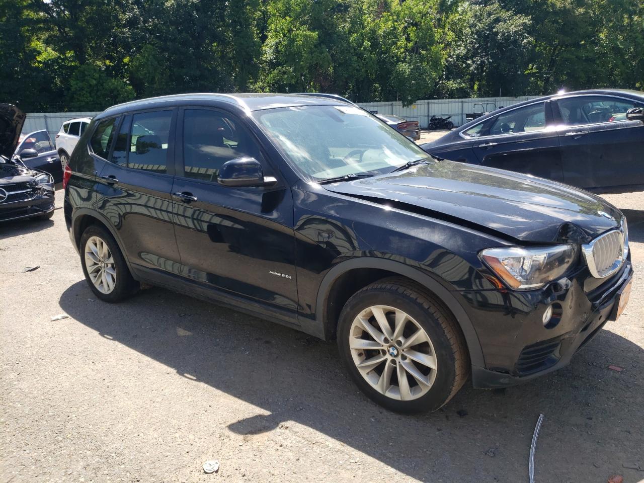 BMW X3 2015 VIN 5UXWX9C56F0D54049 zdjęcie 4
