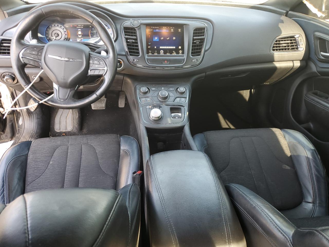2015 Chrysler 200 S VIN: 1C3CCCBG0FN706689 Lot: 62390755
