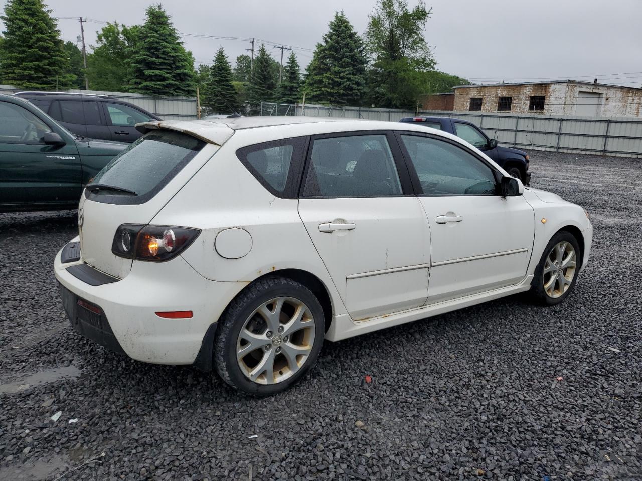 2008 MAZDA MAZDA3 with NORMAL WEAR damage, VIN JM1BK344581133151