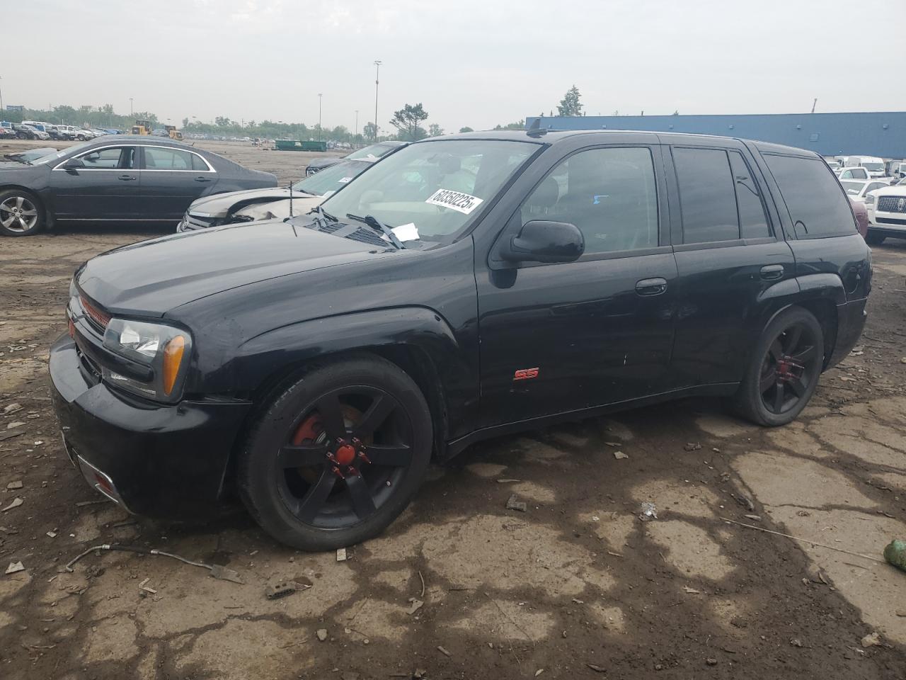 2006 Chevrolet Trailblazer Ss for Sale in Woodhaven, MI - Front End