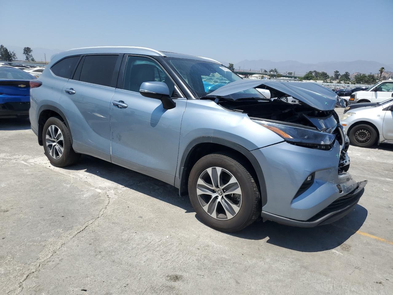 TOYOTA HIGHLANDER 2024 VIN 5TDKDRBH8RS567605 zdjęcie 4