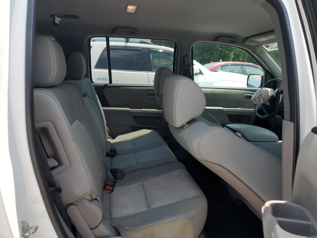 2015 Honda Pilot Lx VIN: 5FNYF4H29FB037458 Lot: 61904255