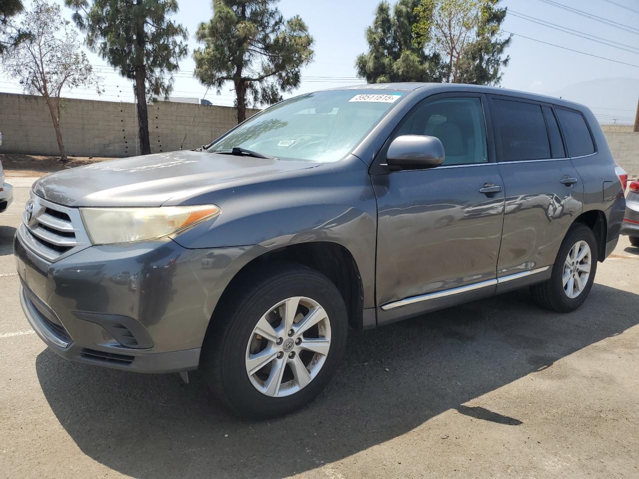 2011 Toyota Highlander Base for Sale in Rancho Cucamonga, CA - Normal Wear