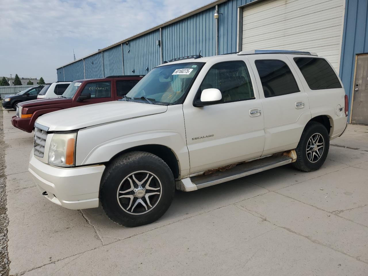 Eldridge, IA에서 판매 중인 2005 Cadillac Escalade Luxury - Minor Dent/Scratches