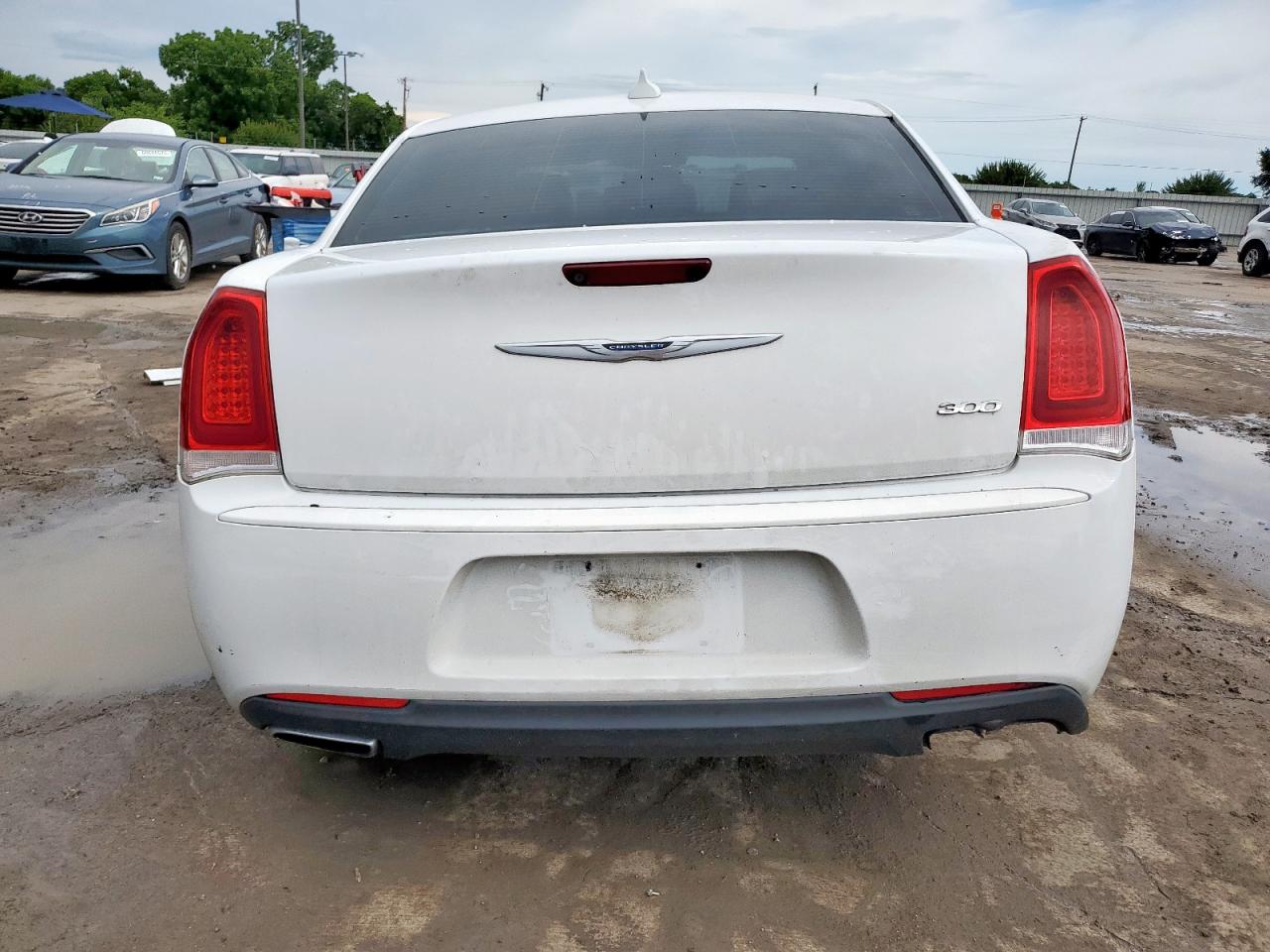 2C3CCAAG9HH577174 2017 Chrysler 300 Limited