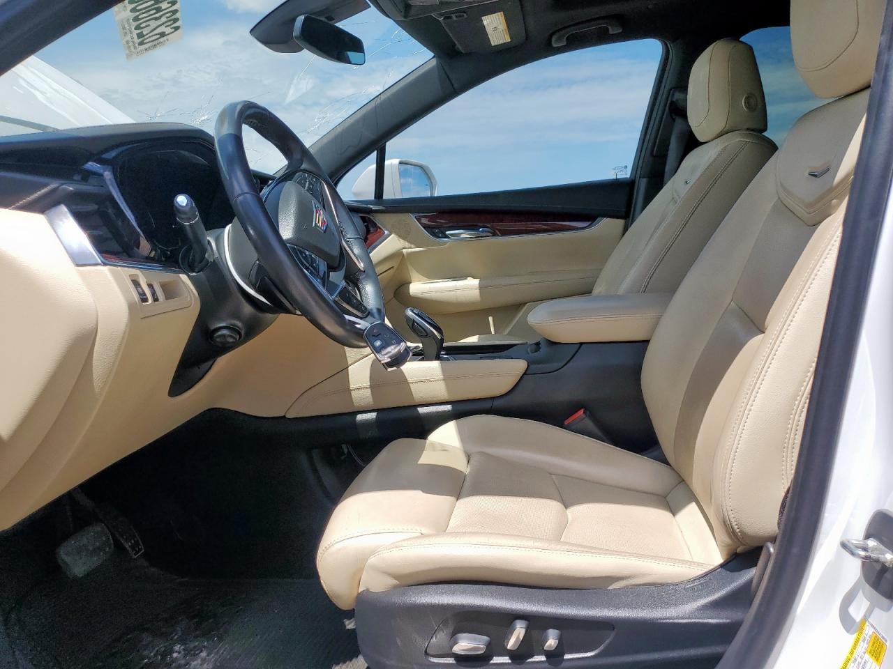 2017 Cadillac Xt5 Luxury VIN: 1GYKNBRSXHZ120030 Lot: 62366895