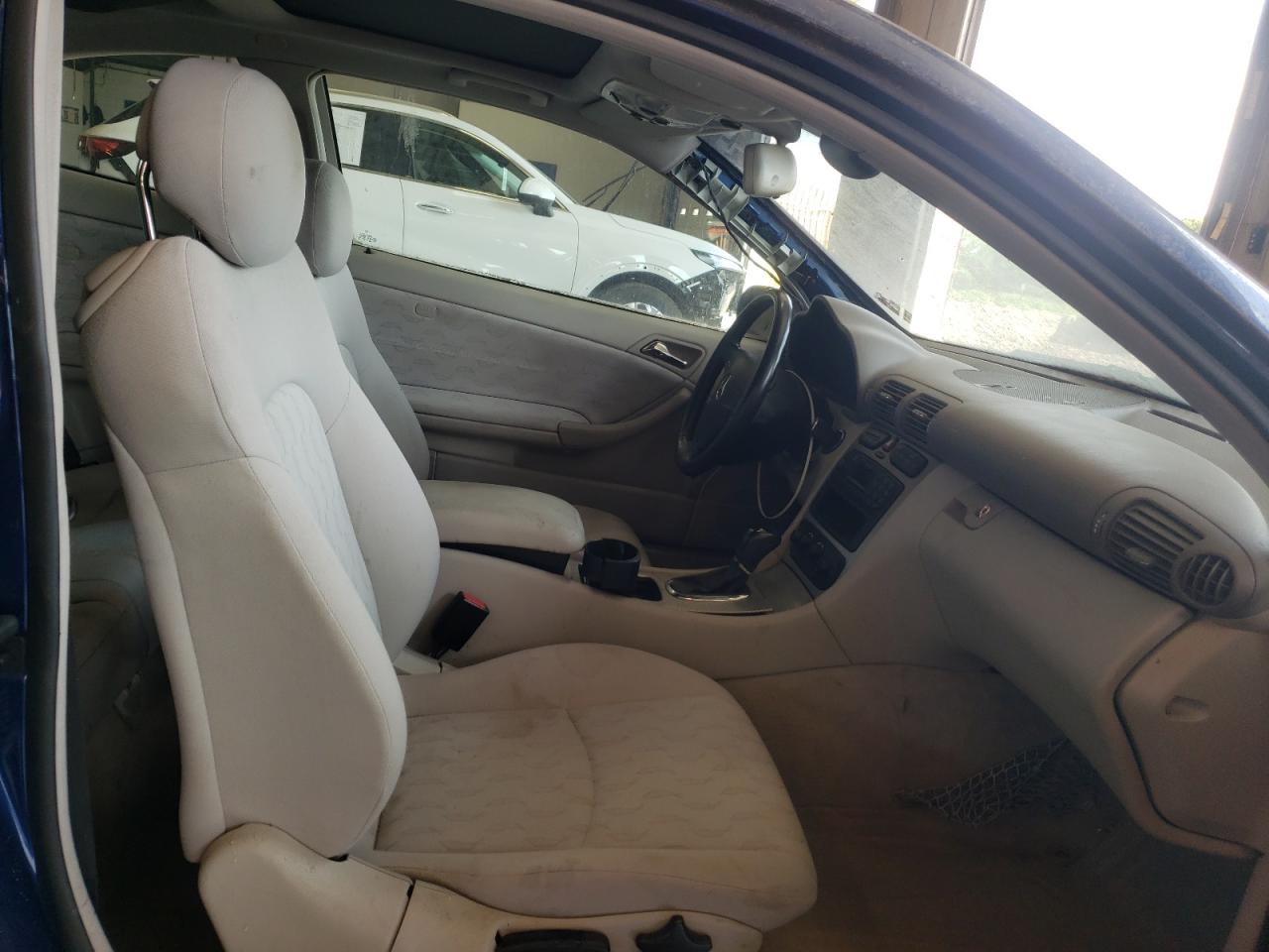 2002 Mercedes-Benz C 230K Sport Coupe VIN: WDBRN47J62A223461 Lot: 61325495