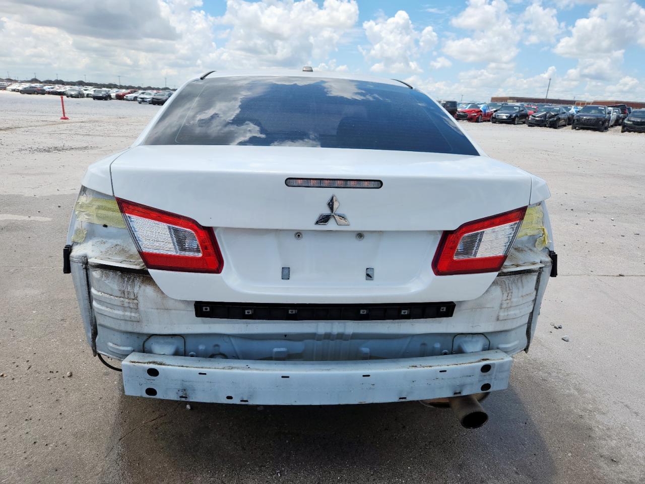2011 Mitsubishi Galant Es VIN: 4A32B3FF1BE010250 Lot: 61951115