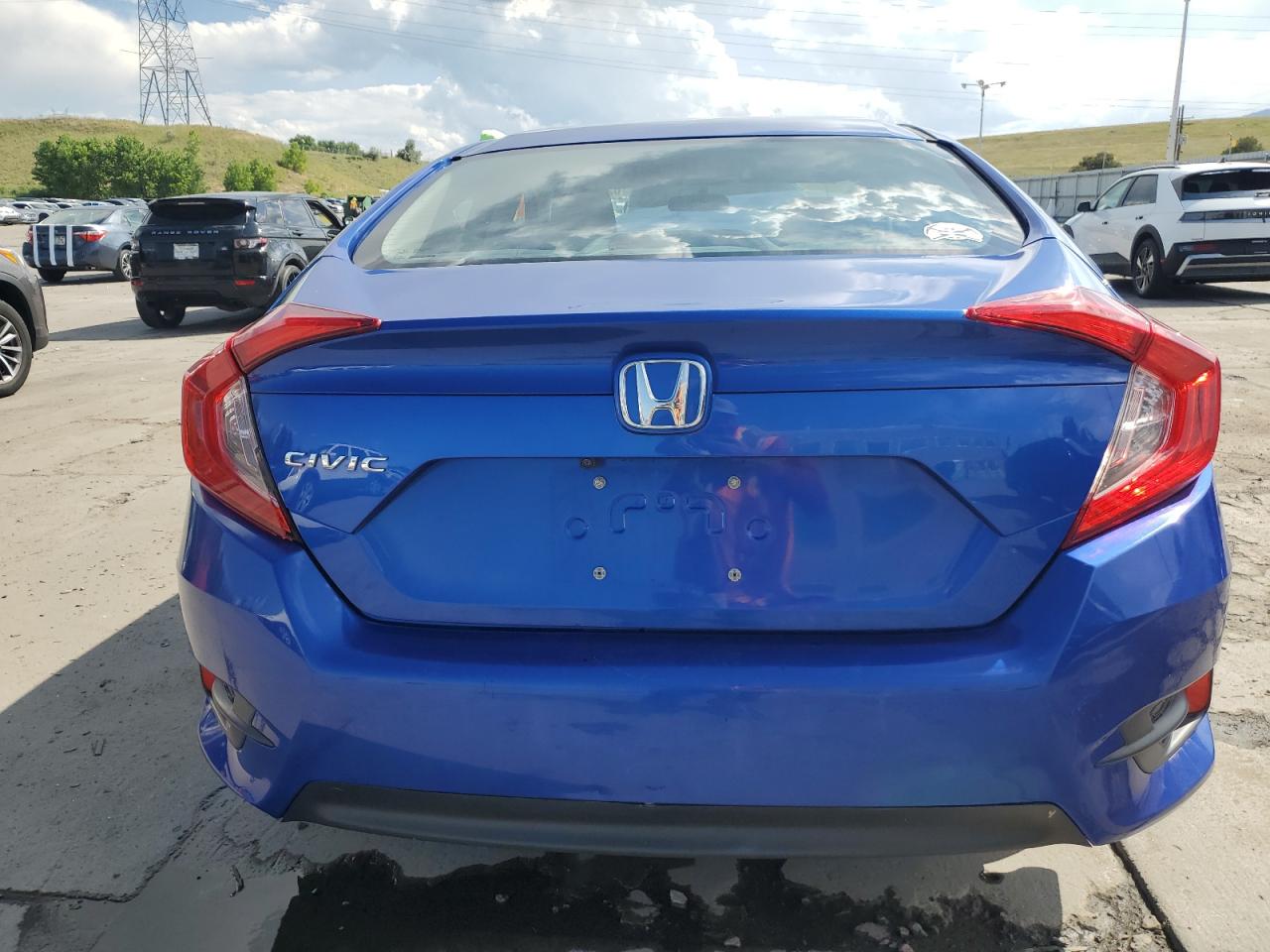 HONDA CIVIC 2018 VIN 2HGFC2F56JH561785 zdjęcie 6