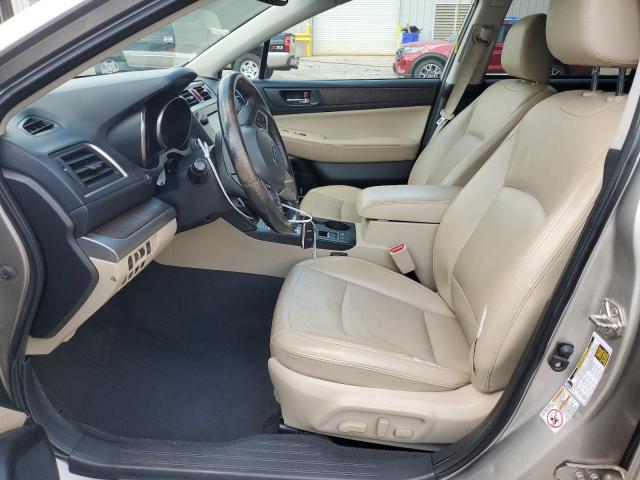  SUBARU OUTBACK 2017 Srebrny