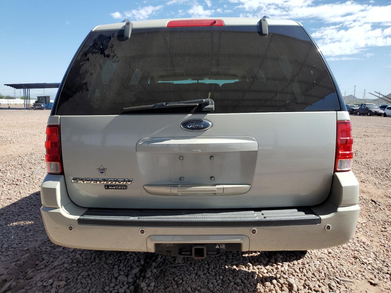 2005 Ford Expedition Limited VIN: 1FMFU205X5LA54896 Lot: 62591375