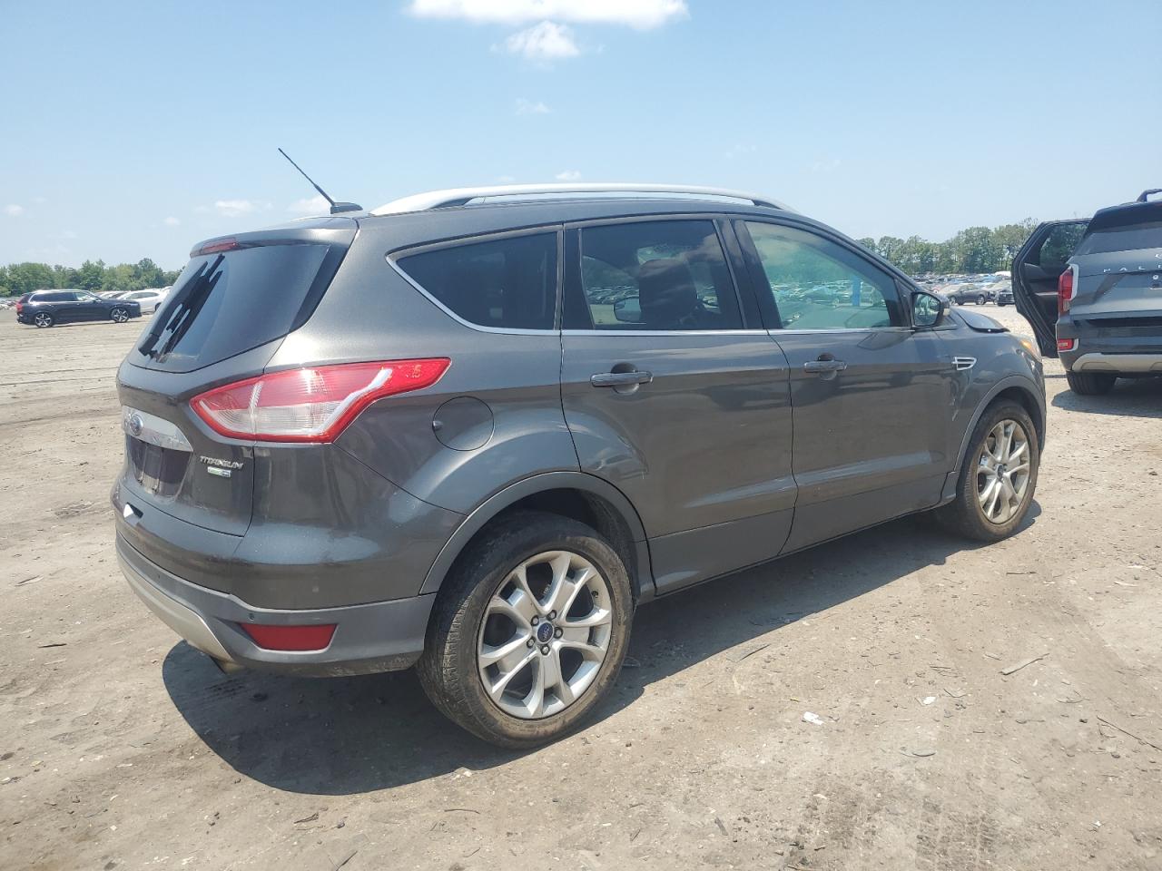 FORD ESCAPE 2015 VIN 1FMCU9J9XFUC06538 фото 3