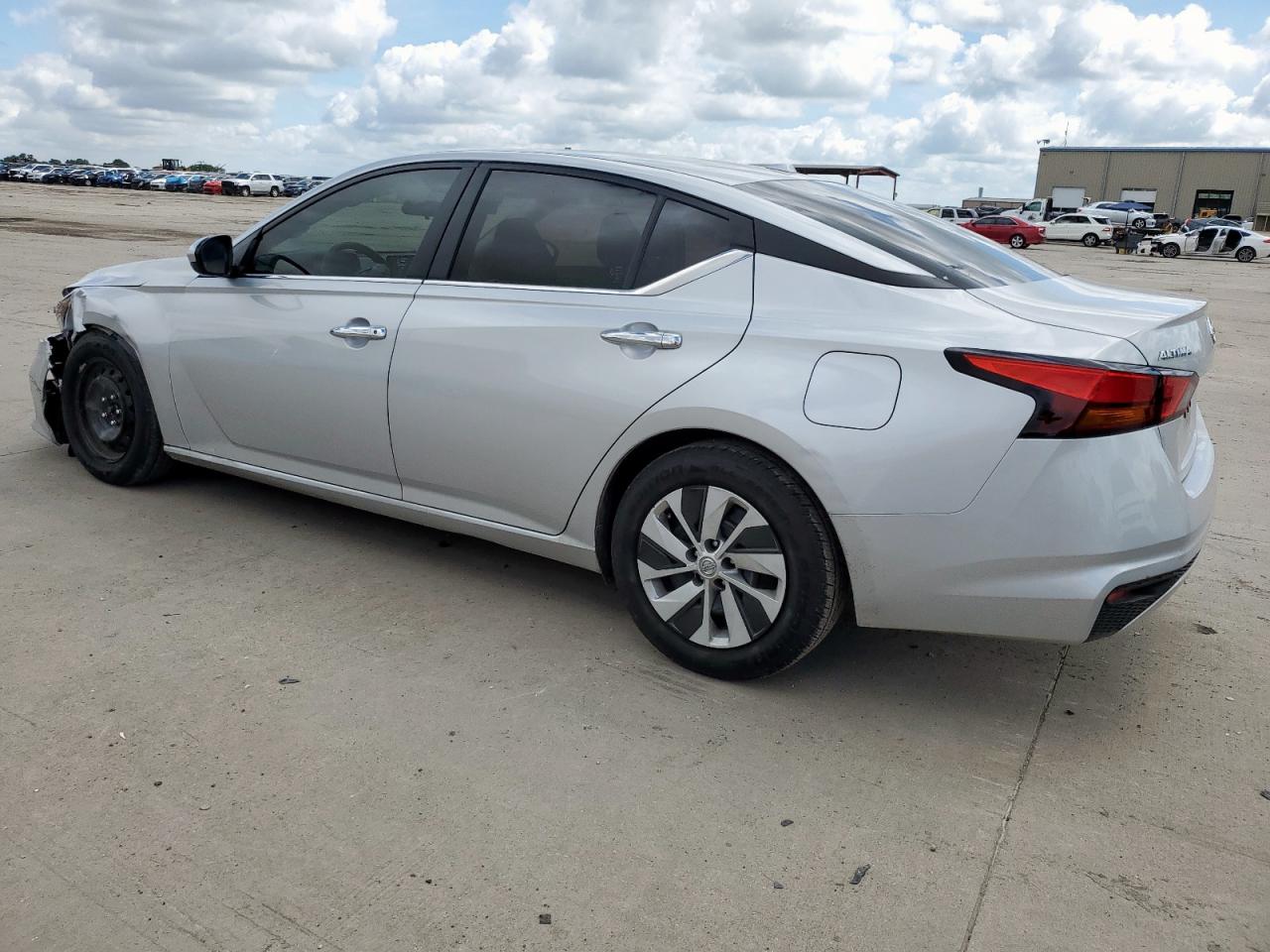 NISSAN ALTIMA 2020 VIN 1N4BL4BV5LC256529 photo 2