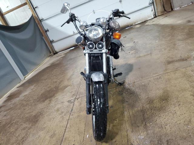 1983 HONDA VT750   