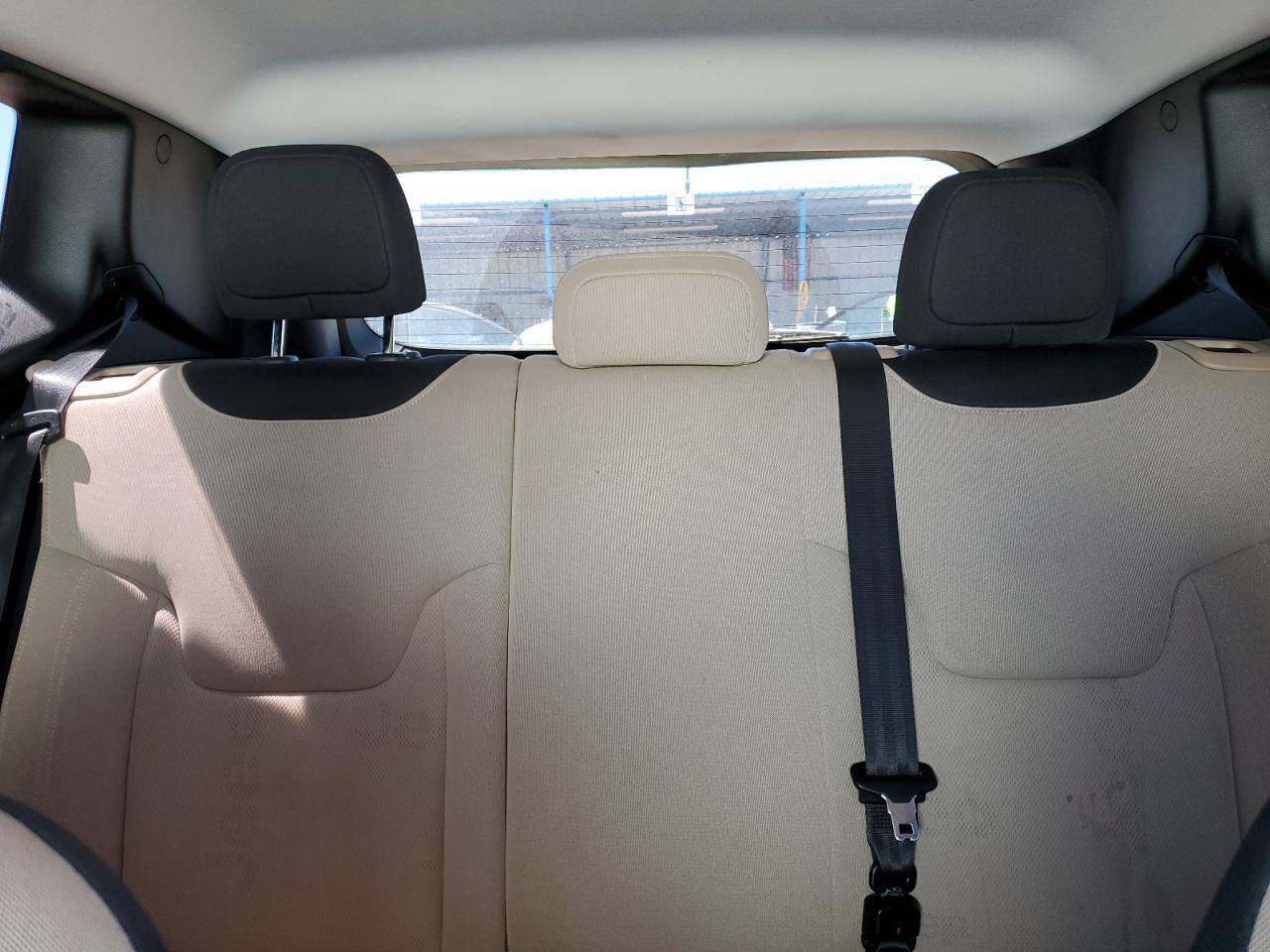 2015 Jeep Renegade Latitude VIN: ZACCJBBT0FPB72274 Lot: 60982175