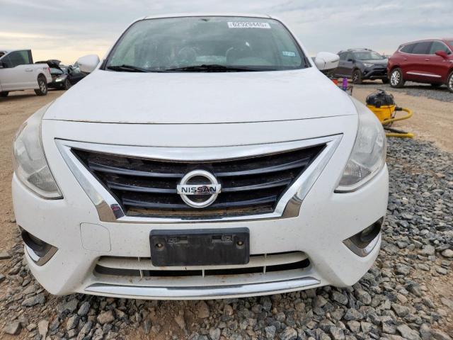  NISSAN VERSA 2015 Biały