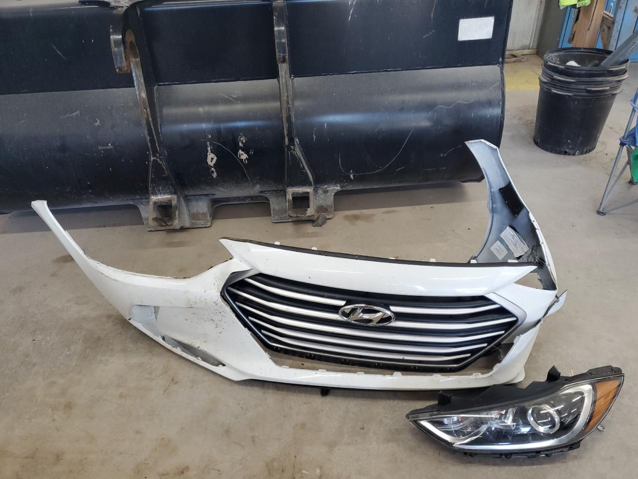 HYUNDAI ELANTRA 2018 VIN 5NPD84LF2JH250720 zdjęcie 12