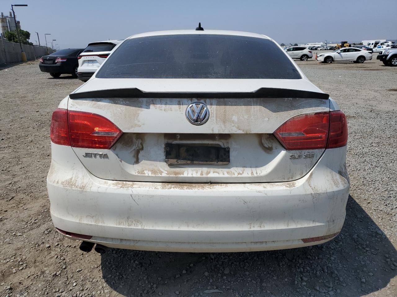 VOLKSWAGEN JETTA 2011 VIN 3VWBX7AJ4BM050482 photo 6
