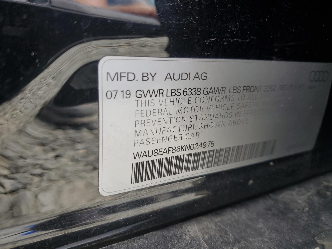 2019 Audi A8 L VIN: WAU8EAF86KN024975 Lot: 60498595