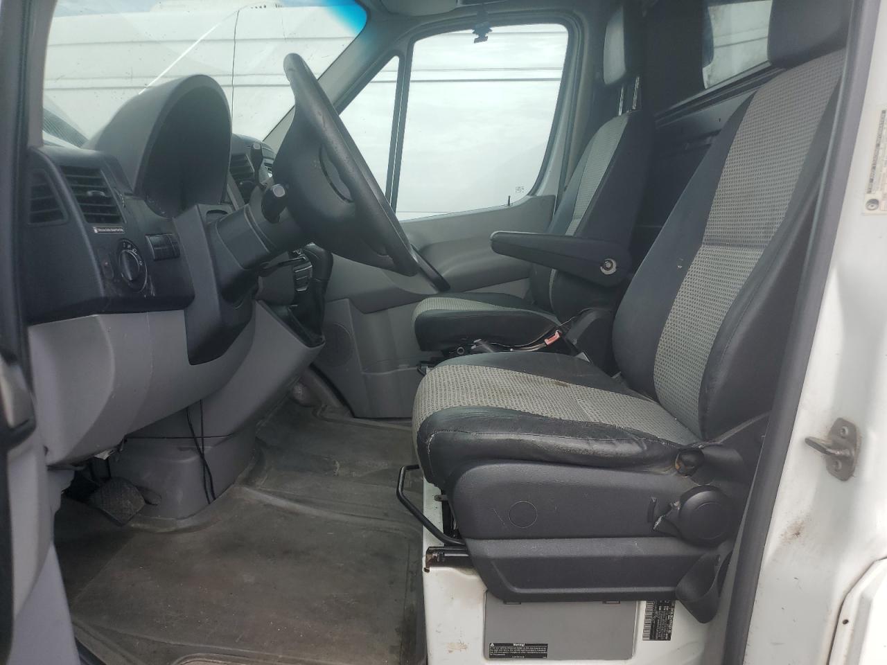 2007 Dodge Sprinter 2500 VIN: WD0PE845775217067 Lot: 60451625