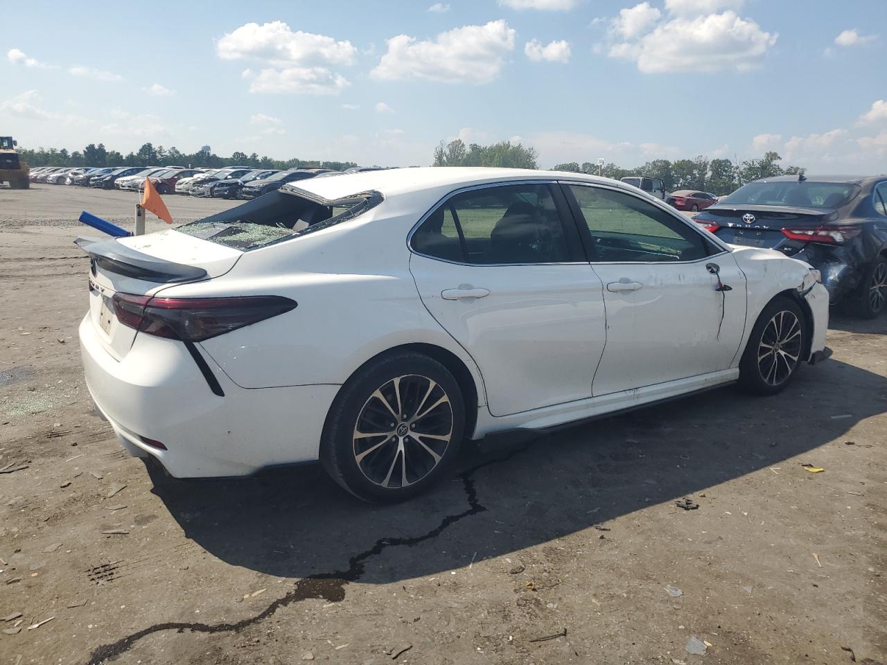 TOYOTA CAMRY 2018 VIN JTNB11HK3J3002418 zdjęcie 3