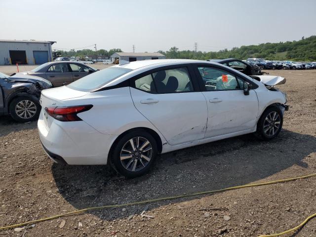 NISSAN VERSA 2021 Бежевый