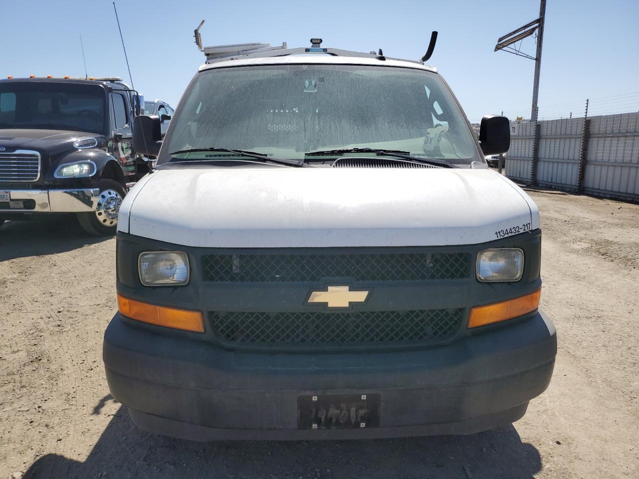 CHEVROLET EXPRESS 2017 VIN 1GCWGAFF2H1284728 zdjęcie 5