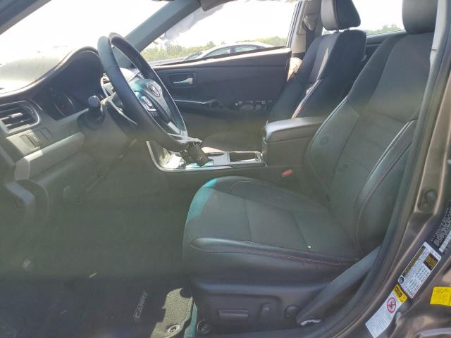 Sedans TOYOTA CAMRY 2016 Szary