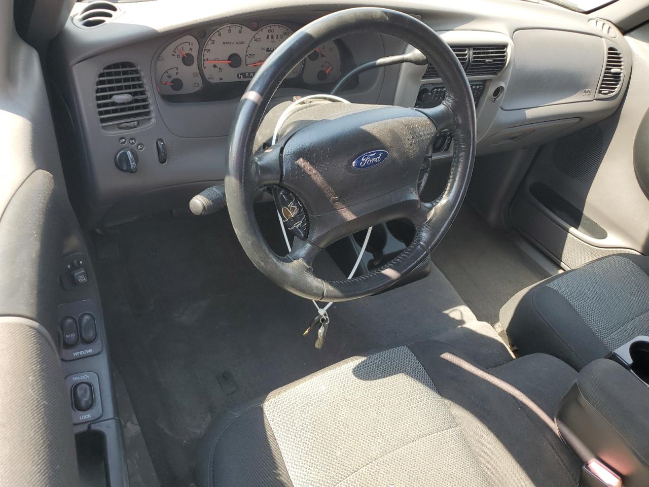 FORD RANGER 2003 VIN 1FTYR44U03PB80671 zdjęcie 8