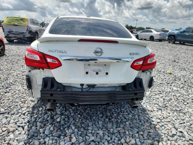  NISSAN ALTIMA 2017 Biały