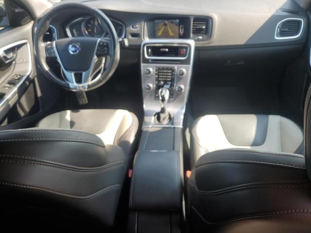  VOLVO V60 2018 White