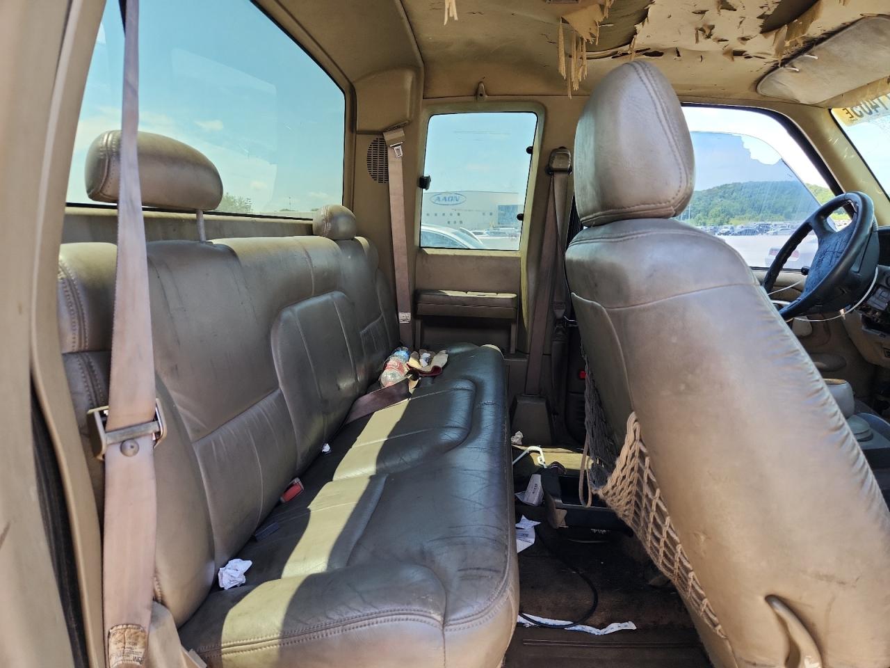 1996 GMC Sierra K1500 VIN: 2GTEK19RXT1557966 Lot: 62871405