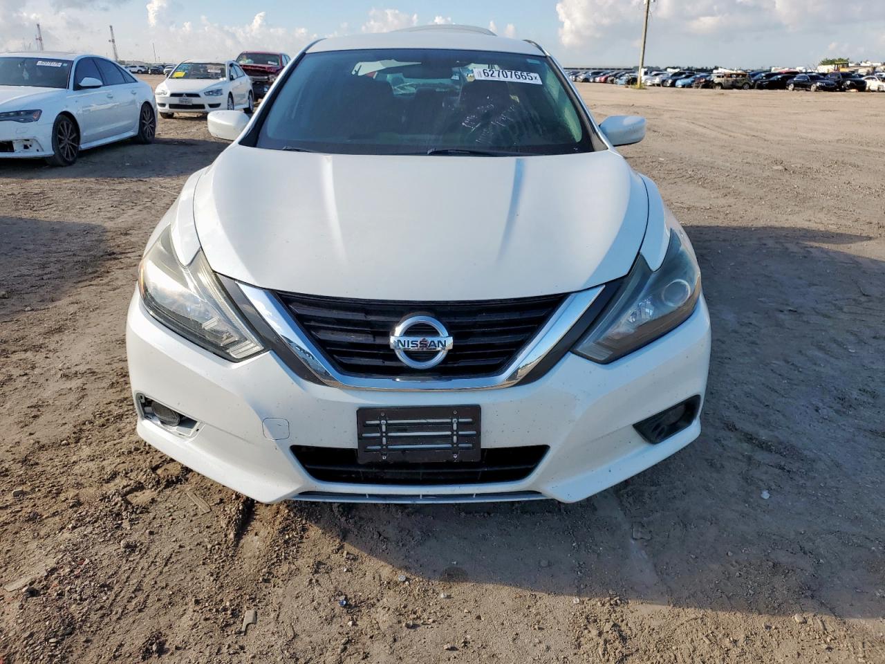 NISSAN ALTIMA 2017 VIN 1N4AL3AP9HN348523 zdjęcie 5